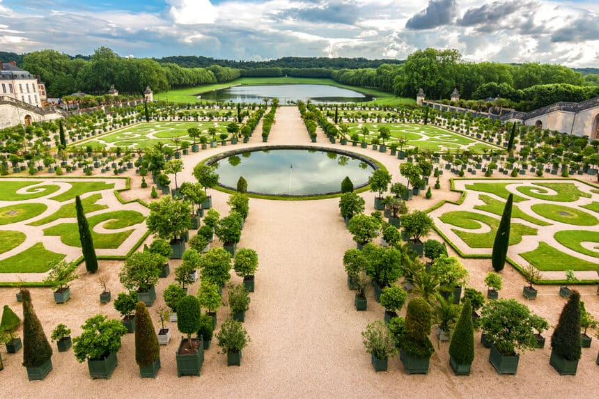 Conheça os encantos de um Jardim Francês
